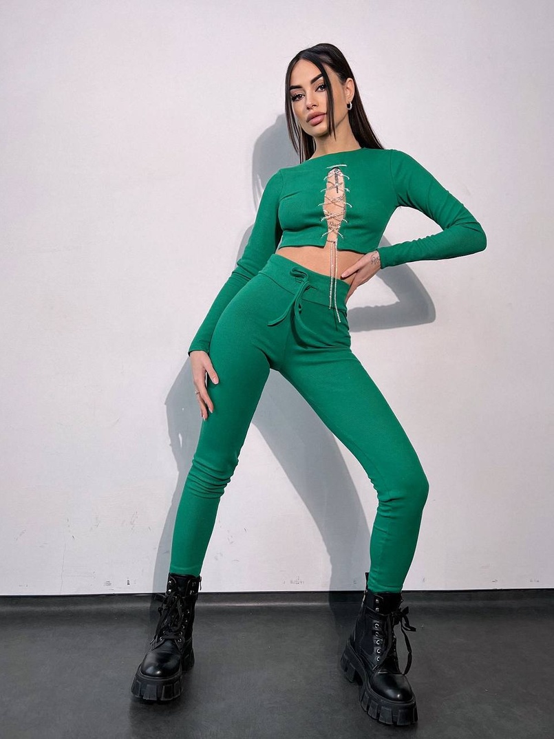 Костюм:  легінси та топ з шнурівкою зі страз Костюм:  легінси та топ з шнурівкою зі страз | PUSHKA SHOP