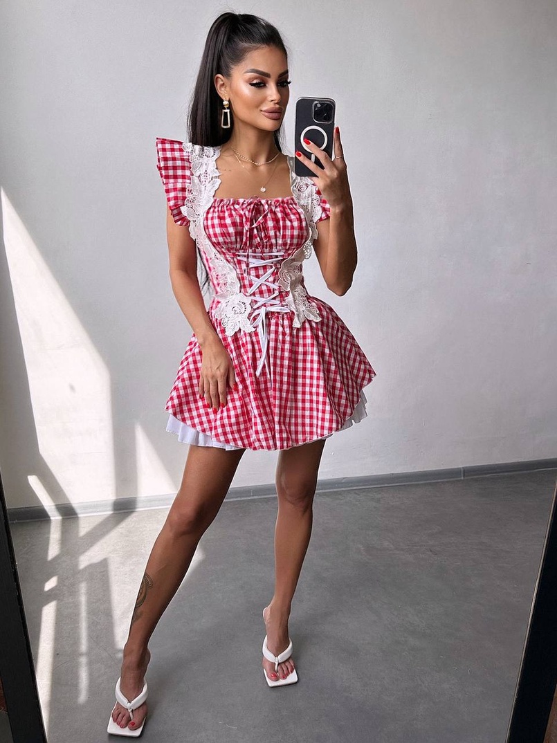 Сукня в клітинку декорована мереживом  Сукня в клітинку декорована мереживом  | PUSHKA SHOP