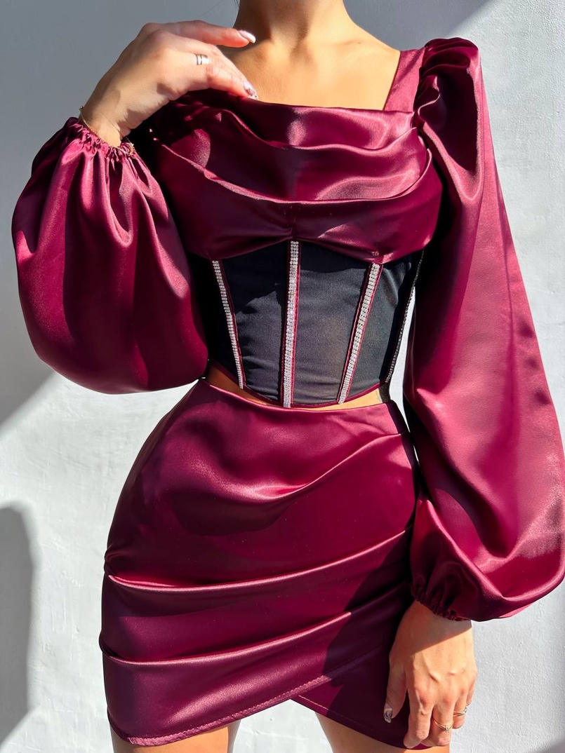 Комплект: корсет, декорований стразами + спідниця міні з драпіруванням   Ручна робота  Комплект: корсет, декорований стразами + спідниця міні з драпіруванням   Ручна робота  | PUSHKA SHOP