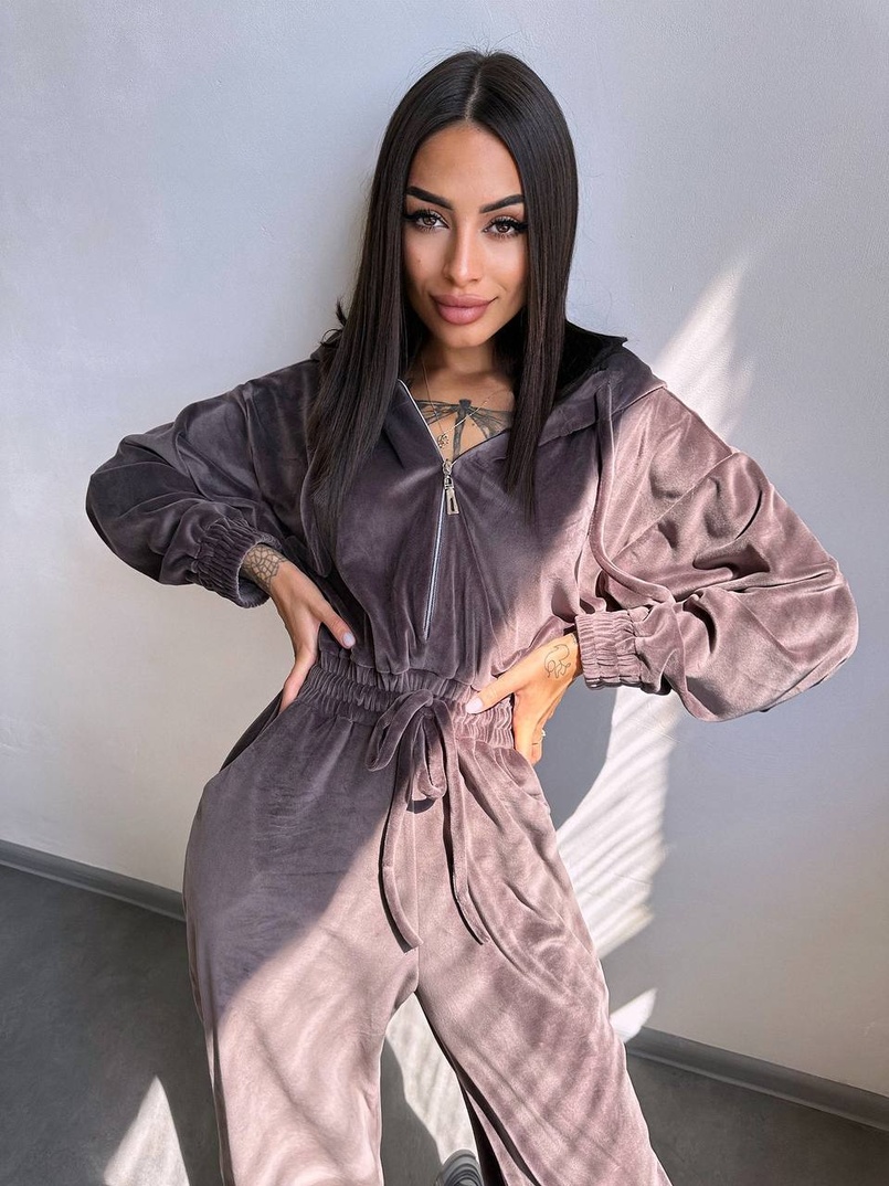 Велюровий комбінезон   Велюровий комбінезон   | PUSHKA SHOP