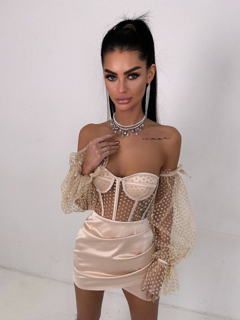 Улюблений комплект в новому виконанні: корсет бюстьє з об’ємними рукавами + спідниця міні | PUSHKA SHOP