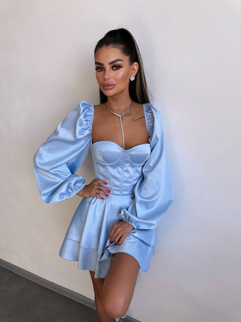 Атласна корсетна сукня бюстьє з пишною подвійною спідницею та об‘ємними рукавами | PUSHKA SHOP