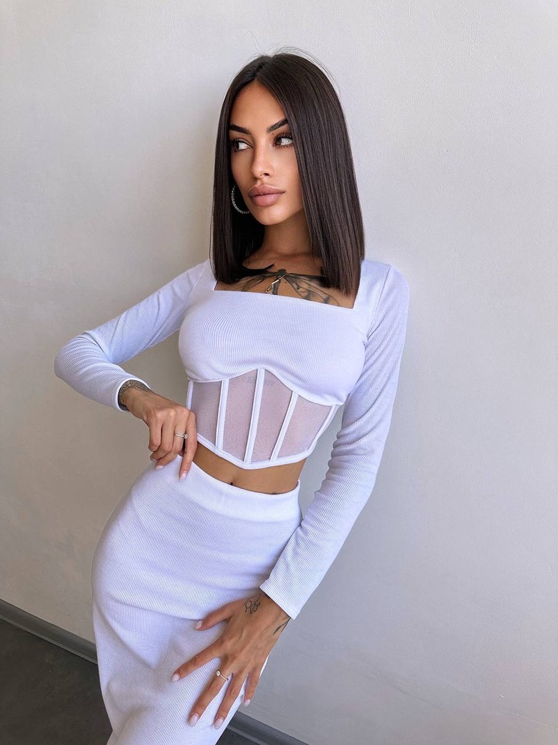 Трикотажний комплект: топ з елементами корсету та спідниця з розрізами  Трикотажний комплект: топ з елементами корсету та спідниця з розрізами  | PUSHKA SHOP