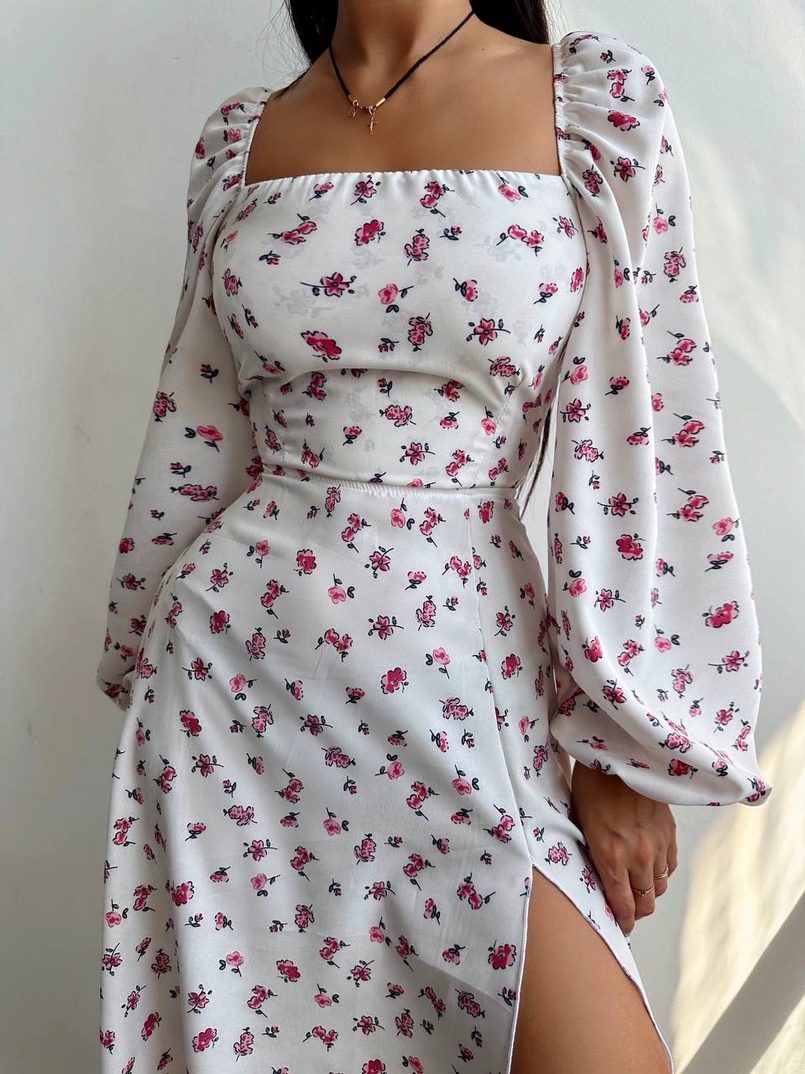 Сукня -міді зі шнурівкою на спинці та розрізом на ніжці Сукня -міді зі шнурівкою на спинці та розрізом на ніжці | PUSHKA SHOP