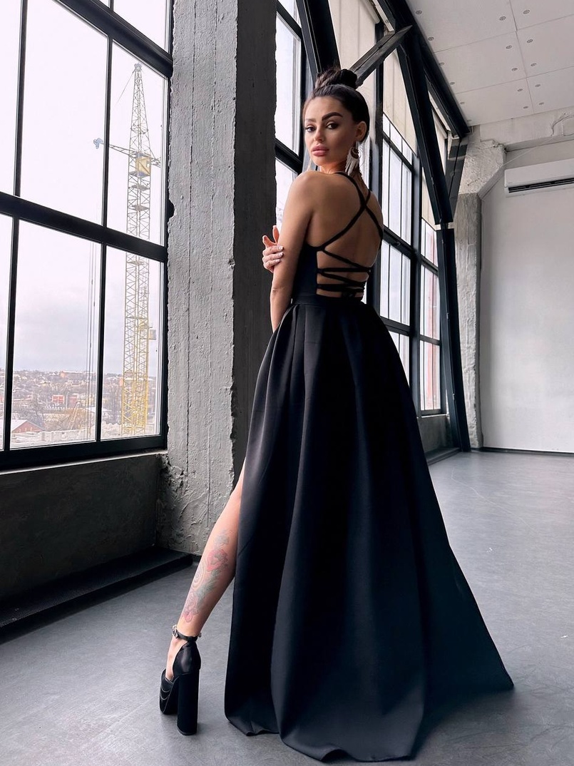 Сукня максі  зі шнурівкою на спинці Сукня максі  зі шнурівкою на спинці | PUSHKA SHOP