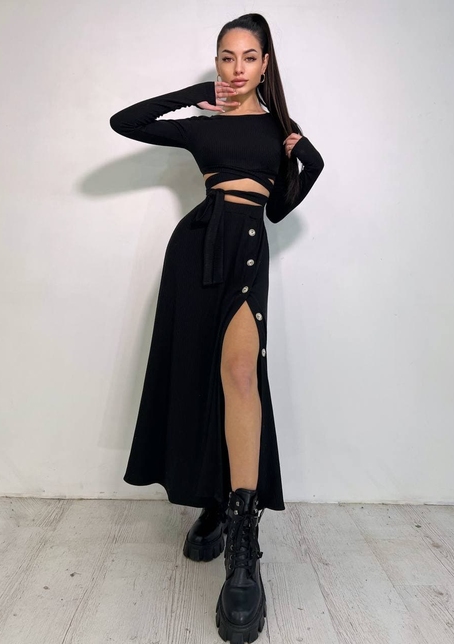 Трикотажный комплект: юбка  миди с разрезом + топ с завязками на талии  Трикотажный комплект: юбка  миди с разрезом + топ с завязками на талии  | PUSHKA SHOP