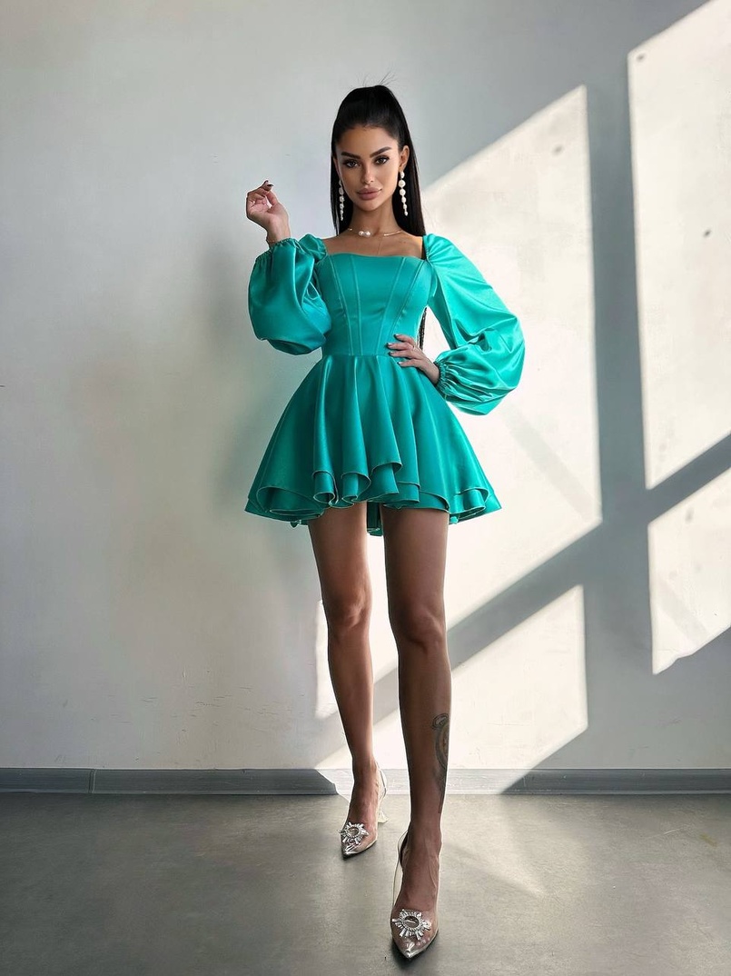 Атласна корсетна сукня з пишною подвійною спідницею та об‘ємними рукавами Атласна корсетна сукня з пишною подвійною спідницею та об‘ємними рукавами | PUSHKA SHOP