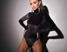 Сяюче оксамитове боді-гольф з геометричним принтом  Сяюче оксамитове боді-гольф з геометричним принтом  | PUSHKA SHOP