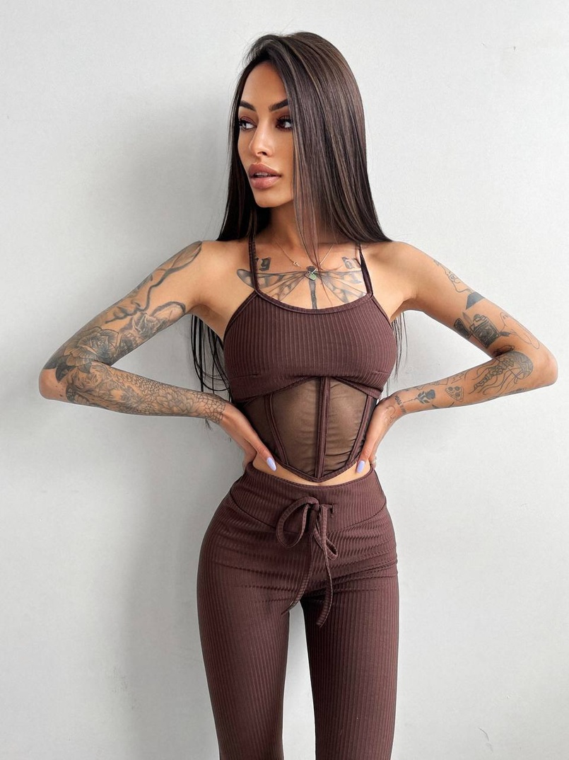 Трикотажный комплект: корсетный топ на косточках + леггинсы Трикотажный комплект: корсетный топ на косточках + леггинсы | PUSHKA SHOP