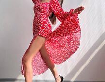 Квіткова сукня-міді зі шнурівкою на спинці та розрізом на ніжці Квіткова сукня-міді зі шнурівкою на спинці та розрізом на ніжці | PUSHKA SHOP