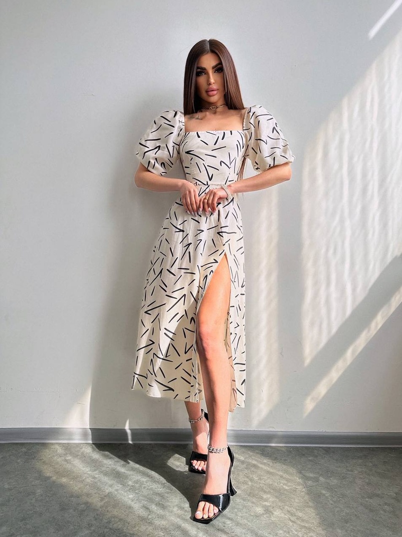 Сукня -міді зі шнурівкою на спинці та розрізом на ніжці Сукня -міді зі шнурівкою на спинці та розрізом на ніжці | PUSHKA SHOP