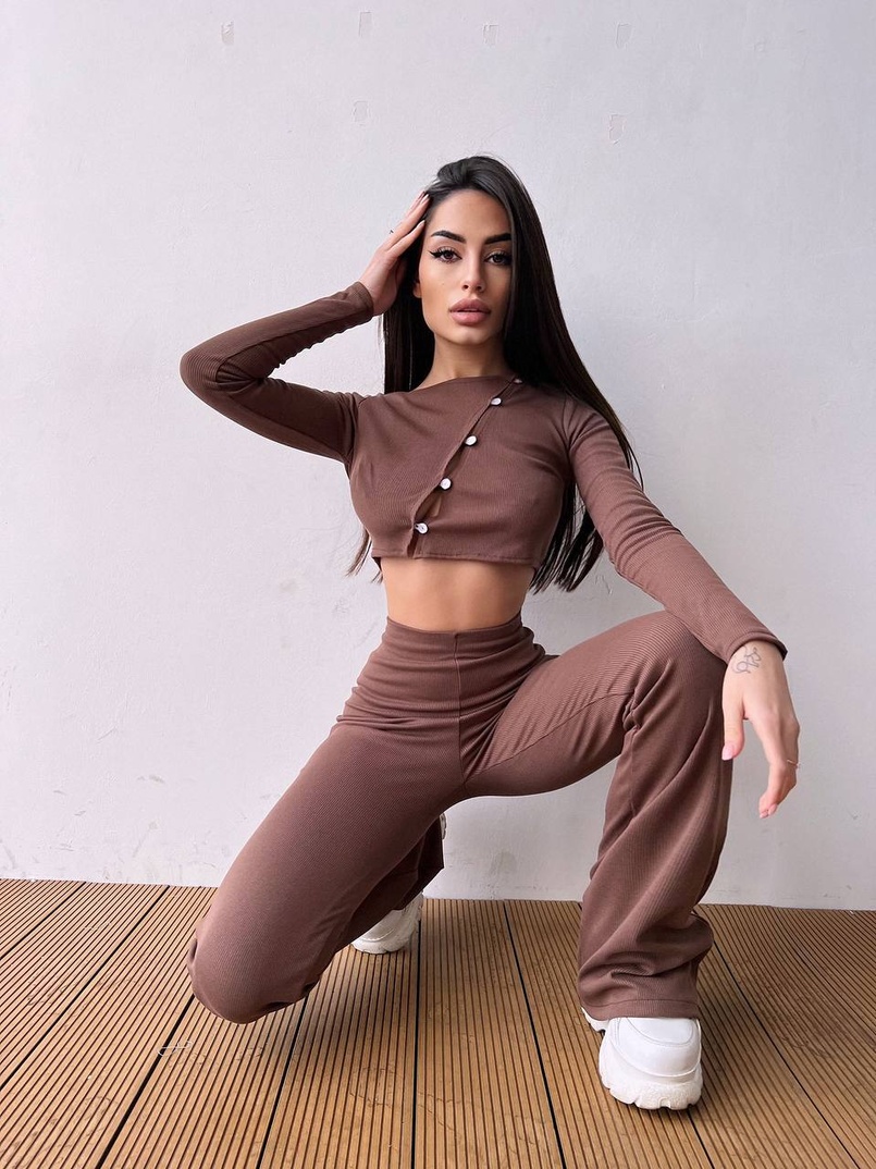 Комплект : штани кльош і топ на ґудзиках   Комплект : штани кльош і топ на ґудзиках   | PUSHKA SHOP