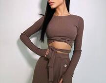 Трикотажный комплект: юбка  миди с разрезом + топ с завязками на талии  Трикотажный комплект: юбка  миди с разрезом + топ с завязками на талии  | PUSHKA SHOP