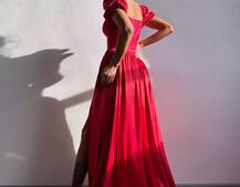 Атласна сукня максі із розрізом на спідниці Атласна сукня максі із розрізом на спідниці | PUSHKA SHOP