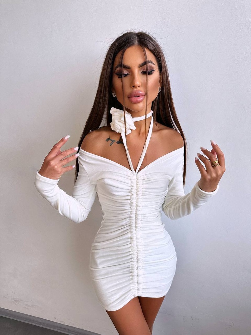 Оксамитова сукня  із зав'язкою на шию з трояндою | PUSHKA SHOP