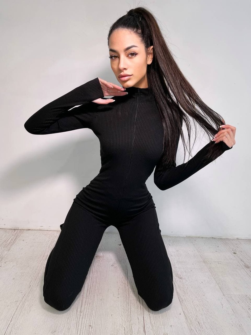 Трикотажный облегающий комбинезон  Трикотажный облегающий комбинезон  | PUSHKA SHOP