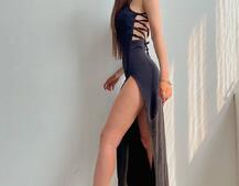 Трикотажное платье со шнуровкой на спинке и вырезом на ножке  Трикотажное платье со шнуровкой на спинке и вырезом на ножке  | PUSHKA SHOP