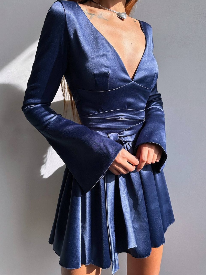 Атласна корсетна сукня  з пишною спідницею та зав‘язками на талії | PUSHKA SHOP