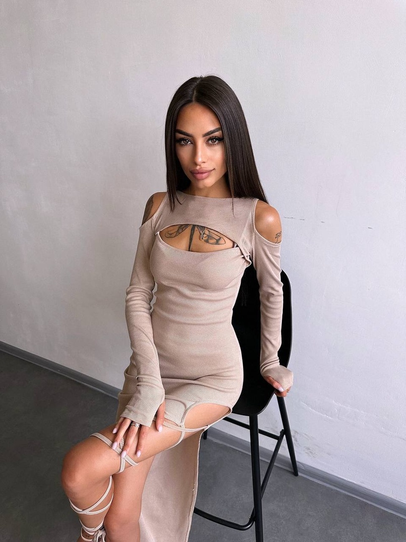 Трикотажна сукня з зав’язкою на ніжку   Трикотажна сукня з зав’язкою на ніжку   | PUSHKA SHOP