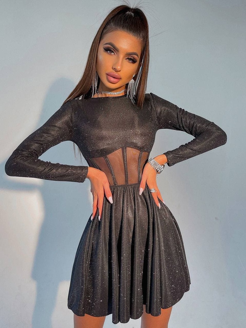 Приталенное блестящее платье с корсетной вставкой и пышной юбкой-солцем | PUSHKA SHOP