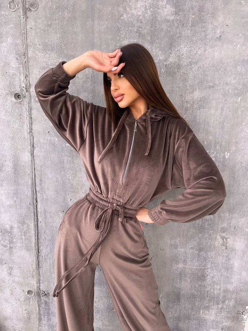 Велюровий комбінезон  Велюровий комбінезон  | PUSHKA SHOP