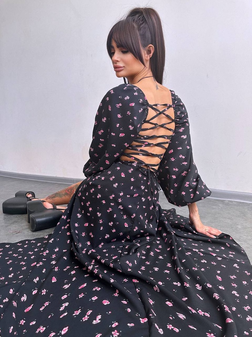 Сукня -міді зі шнурівкою на спинці та розрізом на ніжці Сукня -міді зі шнурівкою на спинці та розрізом на ніжці | PUSHKA SHOP