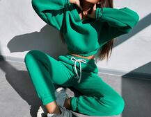 Базовий костюм на флісі з об'ємними капюшоном Базовий костюм на флісі з об'ємними капюшоном | PUSHKA SHOP