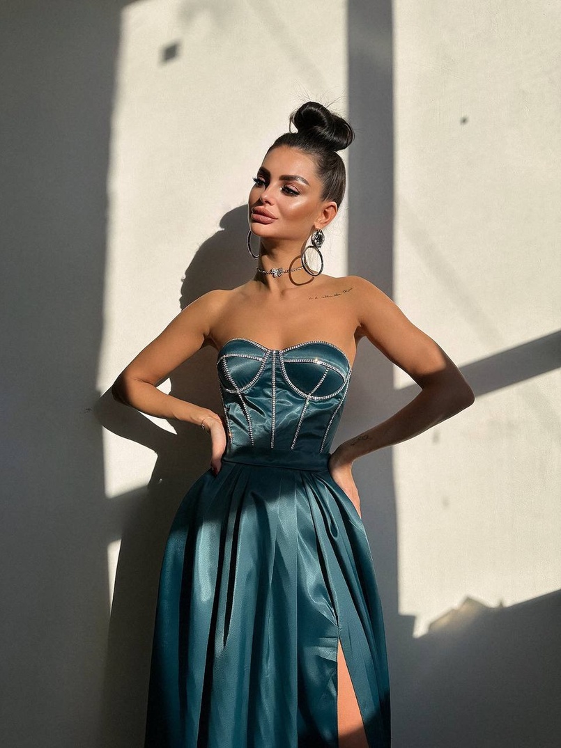 Комплект: корсет-бюстьє , декорований стразами  + спідниця максі з розрізом   Комплект: корсет-бюстьє , декорований стразами  + спідниця максі з розрізом   | PUSHKA SHOP