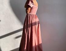 Атласна сукня максі із розрізом на спідниці Атласна сукня максі із розрізом на спідниці | PUSHKA SHOP