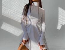 Приталенное трикотажное платье с высоким горлом Приталенное трикотажное платье с высоким горлом | PUSHKA SHOP