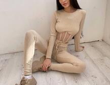 Трикотажний комплект: корсетний топ + легінси Трикотажний комплект: корсетний топ + легінси | PUSHKA SHOP