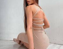 Трикотажное платье со шнуровкой на спинке и вырезом на ножке  Трикотажное платье со шнуровкой на спинке и вырезом на ножке  | PUSHKA SHOP