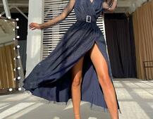 Блискуча сукня-міді із запахом на грудях і розрізом на спідниці з широким поясом  Блискуча сукня-міді із запахом на грудях і розрізом на спідниці з широким поясом  | PUSHKA SHOP