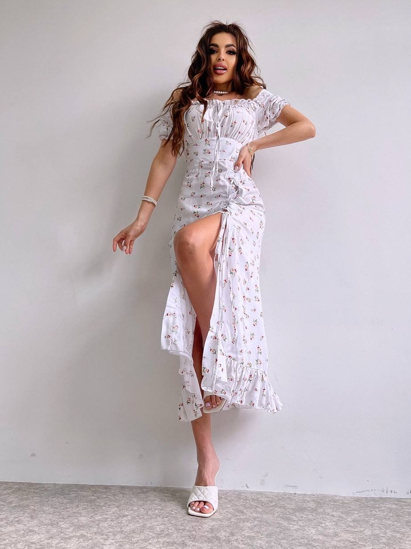 Квіткова сукня з воланами та шнуровкою на ніжці Квіткова сукня з воланами та шнуровкою на ніжці | PUSHKA SHOP
