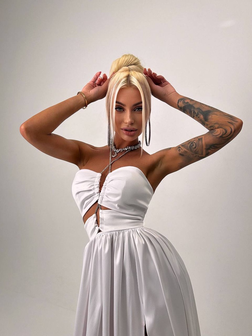 Атласна сукня максі із шнуром зі стразами  Атласна сукня максі із шнуром зі стразами  | PUSHKA SHOP