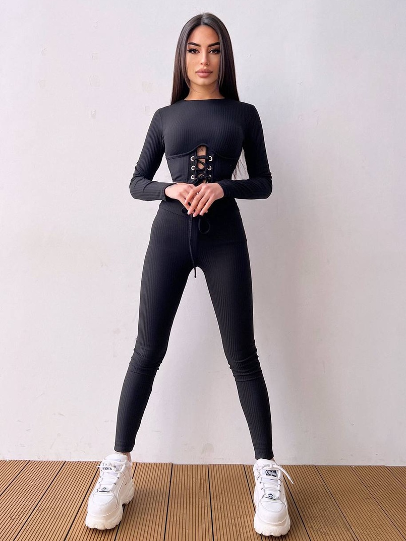 Трикотажний комплект: корсетний топ + легінси Трикотажний комплект: корсетний топ + легінси | PUSHKA SHOP