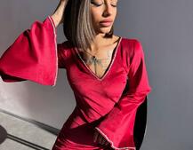 Оксамитова сукня,  декорована стразами з розкльошоними рукавами  Оксамитова сукня,  декорована стразами з розкльошоними рукавами  | PUSHKA SHOP