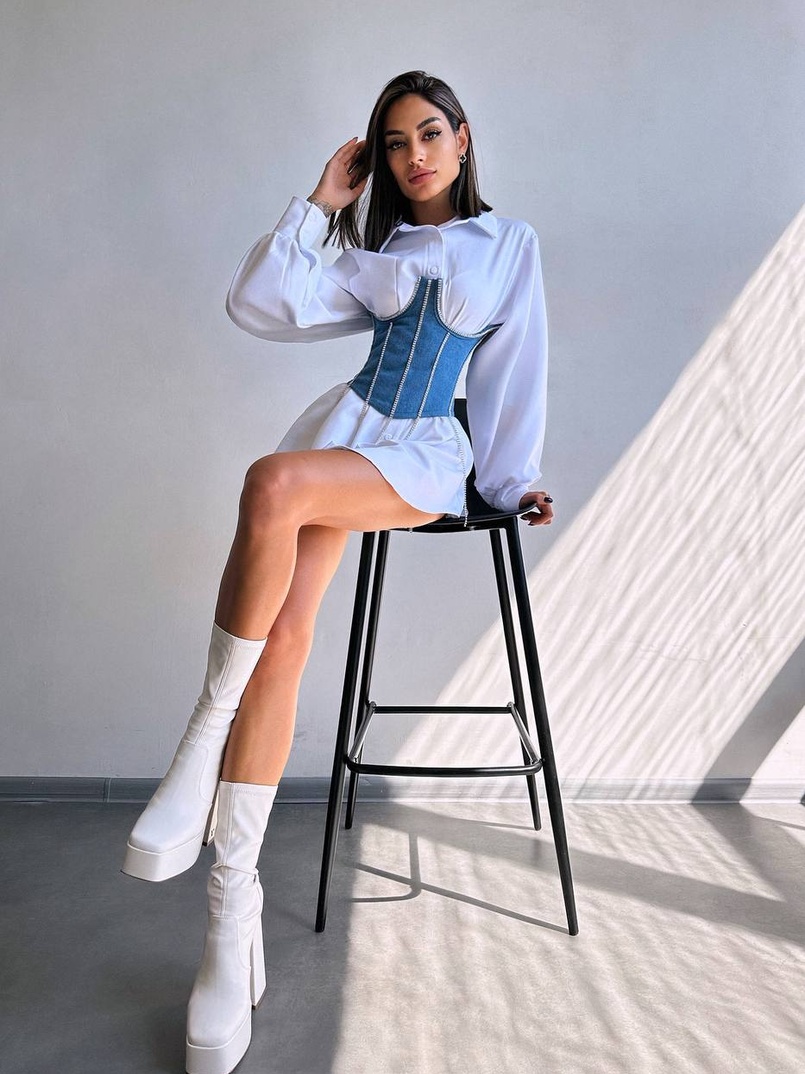 Приталена сорочка + корсет декорований камінцями  Ручна робота Приталена сорочка + корсет декорований камінцями  Ручна робота | PUSHKA SHOP