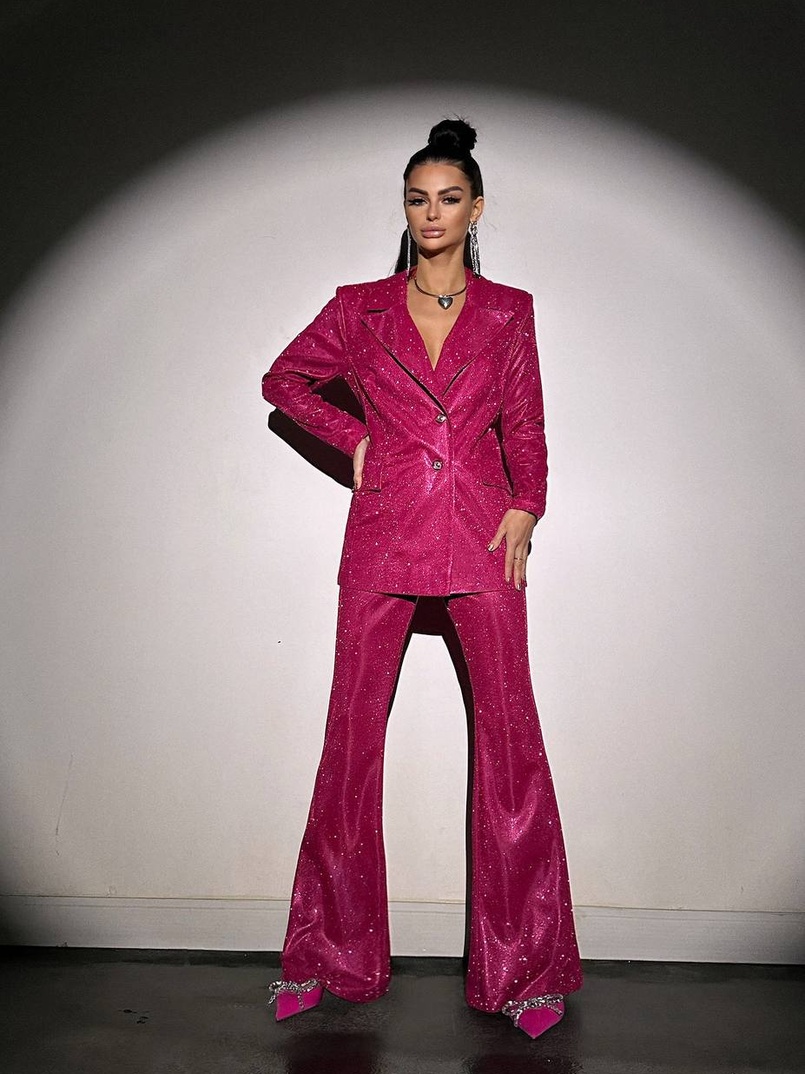 Костюм: піджак на підкладці, штани кльош+ топ з чашечками Костюм: піджак на підкладці, штани кльош+ топ з чашечками | PUSHKA SHOP