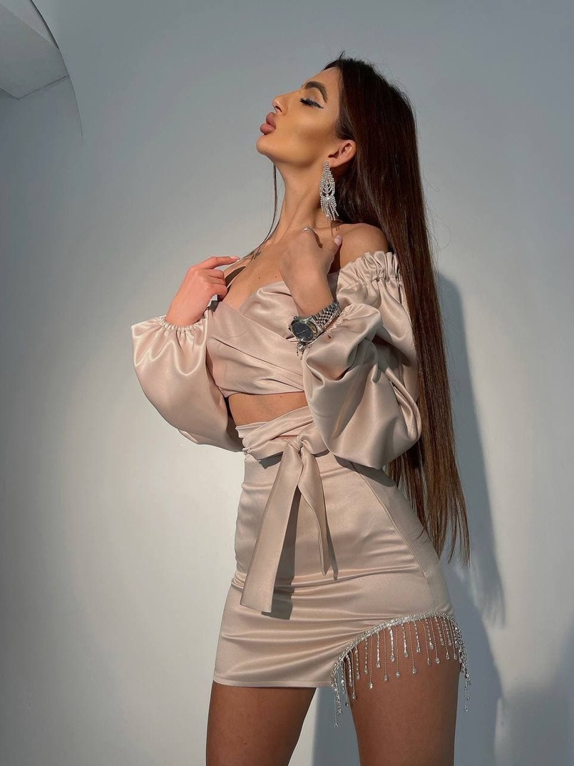 Атласний комплект, декорований бахромою зі страз Атласний комплект, декорований бахромою зі страз | PUSHKA SHOP