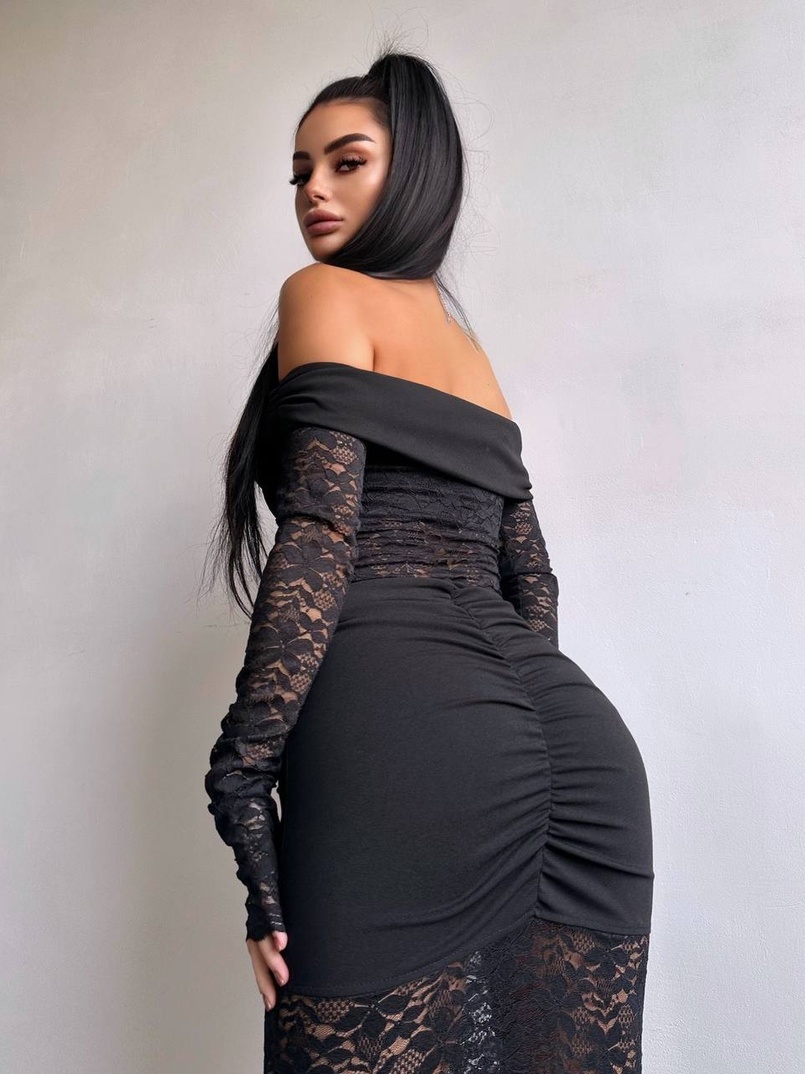 Мереживна сукня максі з драпіруванням Мереживна сукня максі з драпіруванням | PUSHKA SHOP