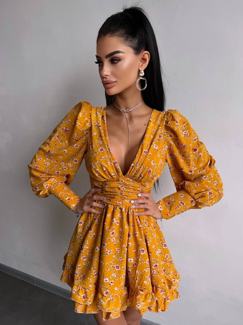 Сукня міні з пишною спідницею та драпіруванням на талії Сукня міні з пишною спідницею та драпіруванням на талії | PUSHKA SHOP