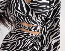 Комплект: топ із зав'язками на талії + спідниця міді з розрізом Комплект: топ із зав'язками на талії + спідниця міді з розрізом | PUSHKA SHOP