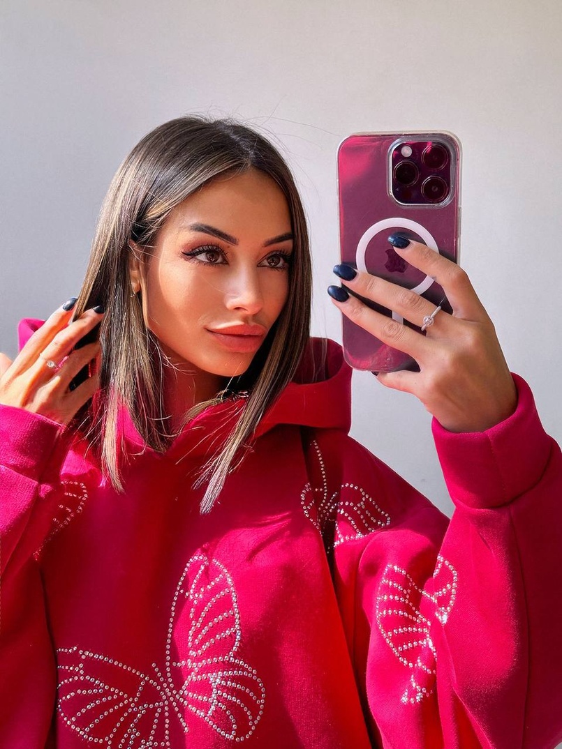 Трендове худі over size із сяючими стразами  Трендове худі over size із сяючими стразами  | PUSHKA SHOP