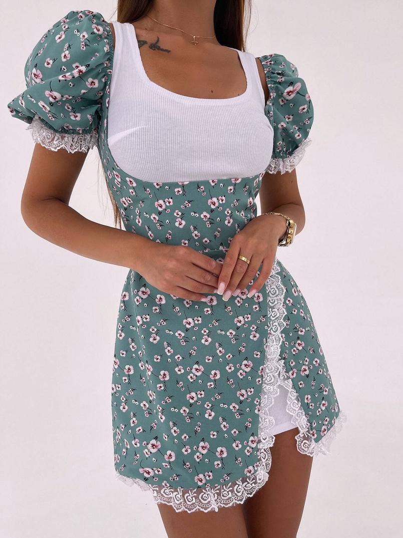 Сукня з квітковим принтом декорована мереживом  Сукня з квітковим принтом декорована мереживом  | PUSHKA SHOP