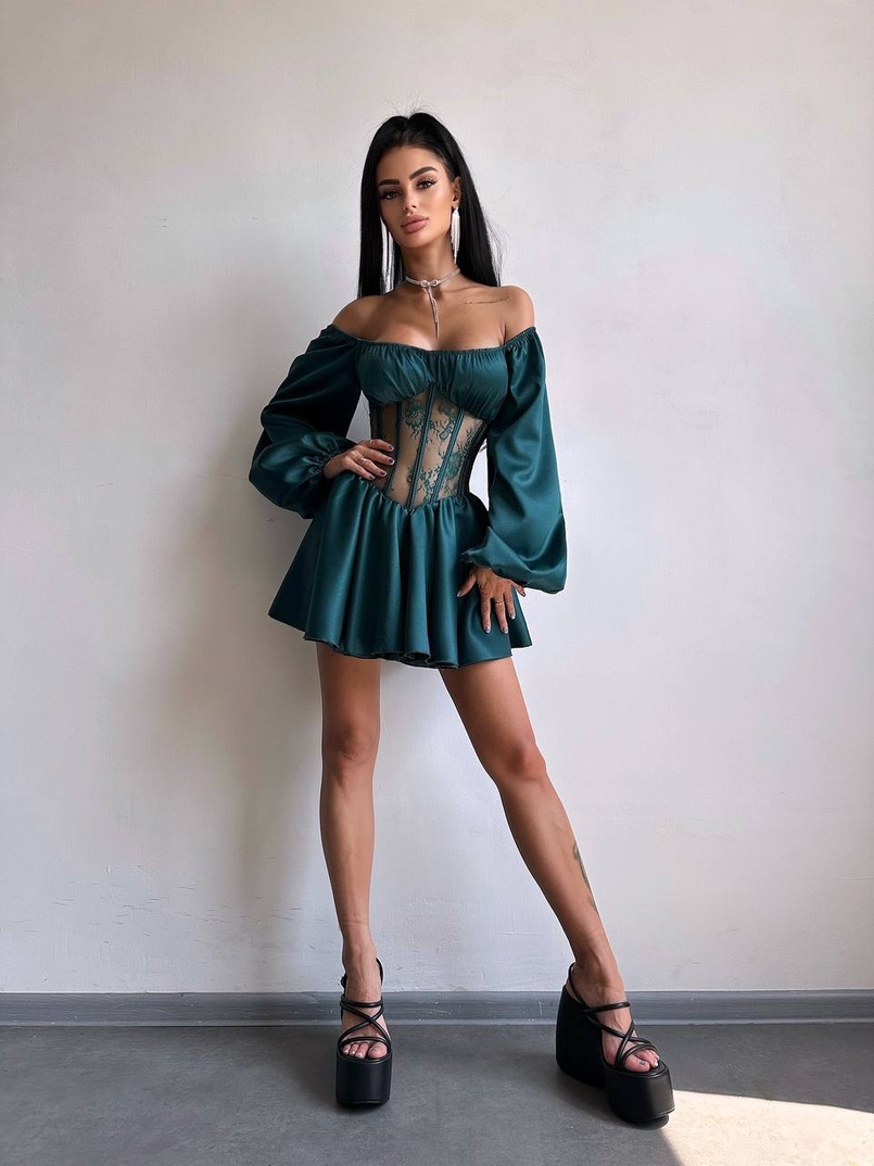 Атласна сукня з обʼємними рукавами та мереживом | PUSHKA SHOP