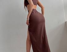 Комплект: топ с чашечками с эффектом push up + юбка миди с разрезом  Комплект: топ с чашечками с эффектом push up + юбка миди с разрезом  | PUSHKA SHOP