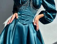 Сукня з корсетом, декорованим бахромою зі страз Ручна робота  Сукня з корсетом, декорованим бахромою зі страз Ручна робота  | PUSHKA SHOP