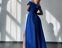 Сукня максі  з розрізом на спідниці  Сукня максі  з розрізом на спідниці  | PUSHKA SHOP