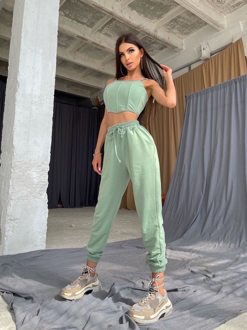 Трикотажный комплект: топ с элементами корсета на шнуровке + джоггеры  Трикотажный комплект: топ с элементами корсета на шнуровке + джоггеры  | PUSHKA SHOP